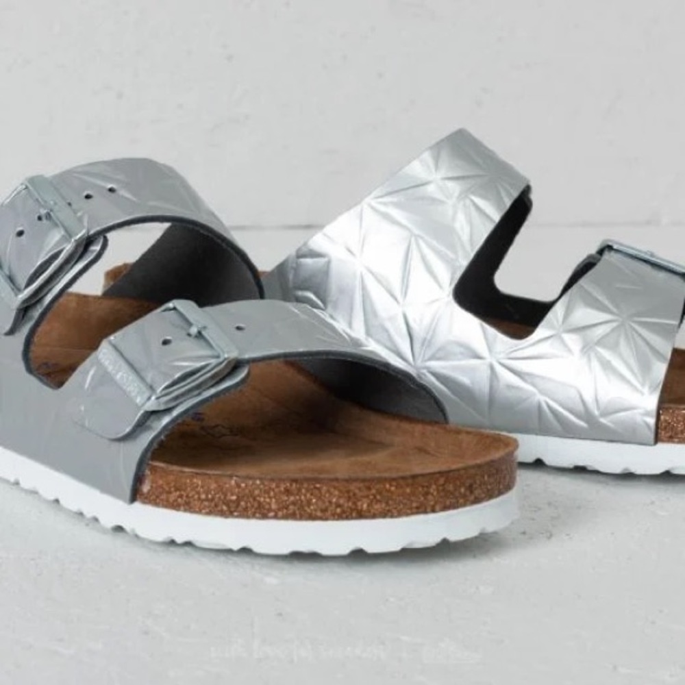 BIRKENSTOCK Arizona Sandal in Spectral Silver Size 37 / 6 Regular Fit NEW IN BOX
